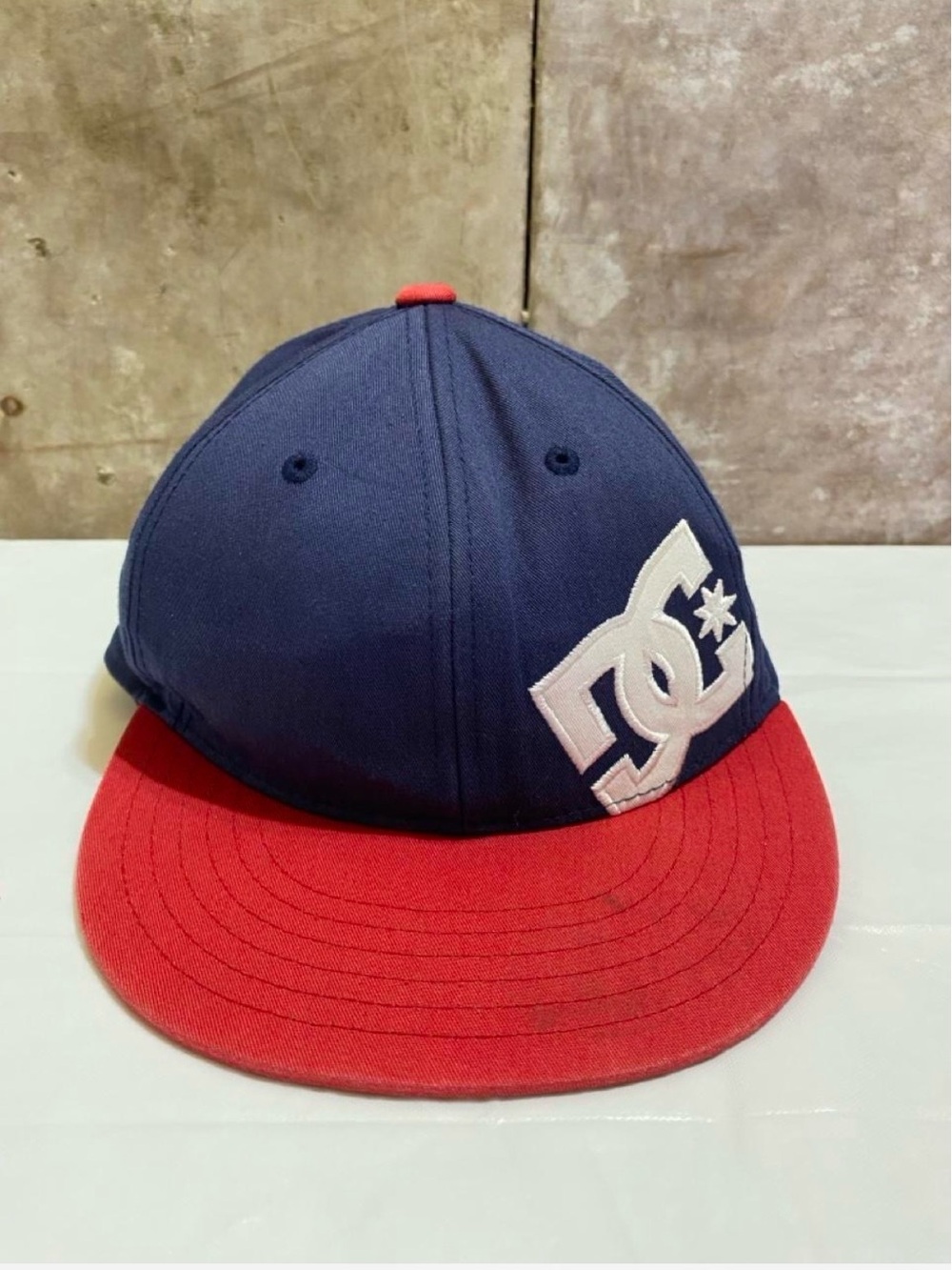 DC Two-Tone Flat Brim Cap in Navy and Red